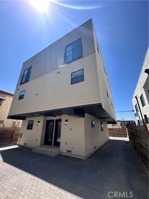 Photo - 2732 Council St