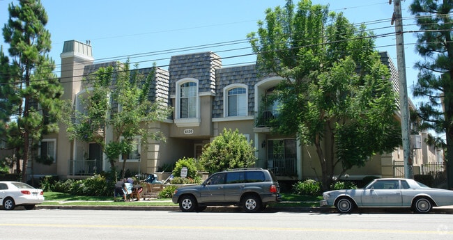 Kester Village - Kester Village Apartments