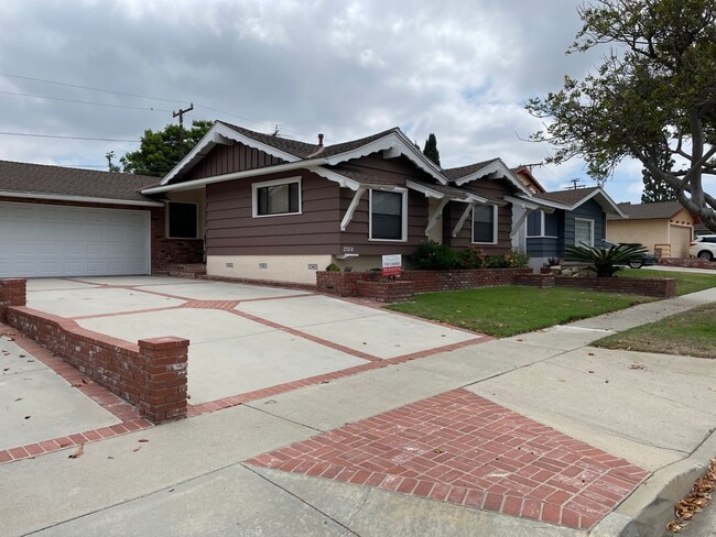 Photo - California Ranch Home in the Heart of Lomita