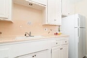 Photo - 640 Elm Ave