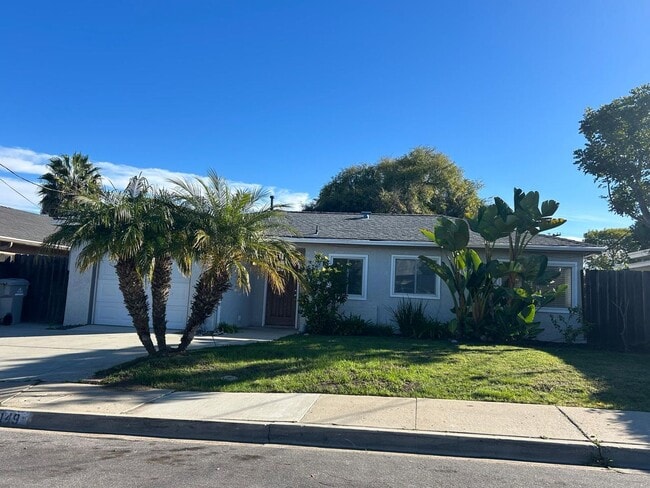 Building Photo - Beautiful Remodeled 3 Bedroom 2 Bath, Only A Few Blocks from SDSU and many Shopping!  Available N...