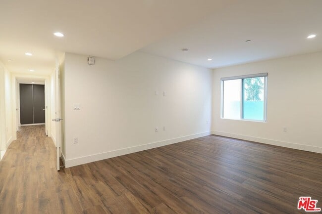 Photo - 11811 Dorothy St Unit 302