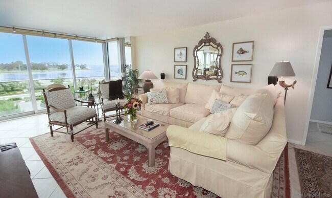 Photo - 1770 Avenida del Mundo Unit 206