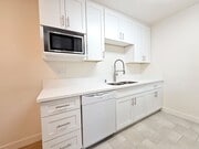 Photo - Parklane Apartments