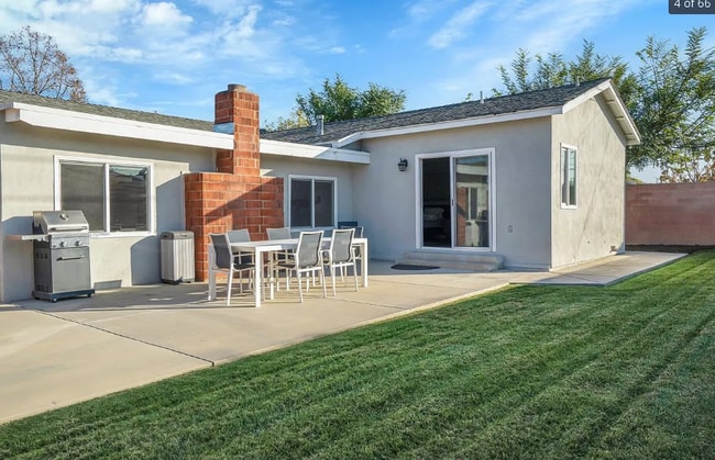 Photo - 11461 West St