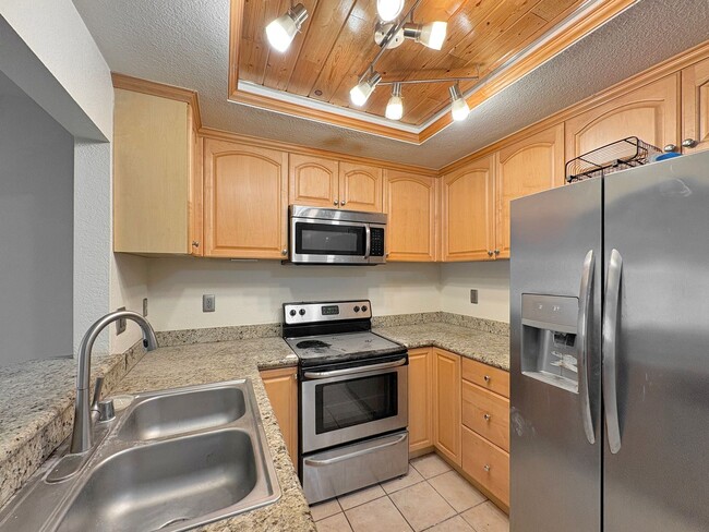 Photo - SD: Comfortable 2BD/2BA Condo in Golden Hill with A/C, Reserved Parking & In-Unit Laundry Unit 50