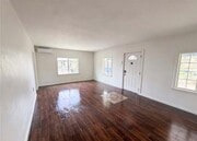 Photo - 11950 Lee Ave