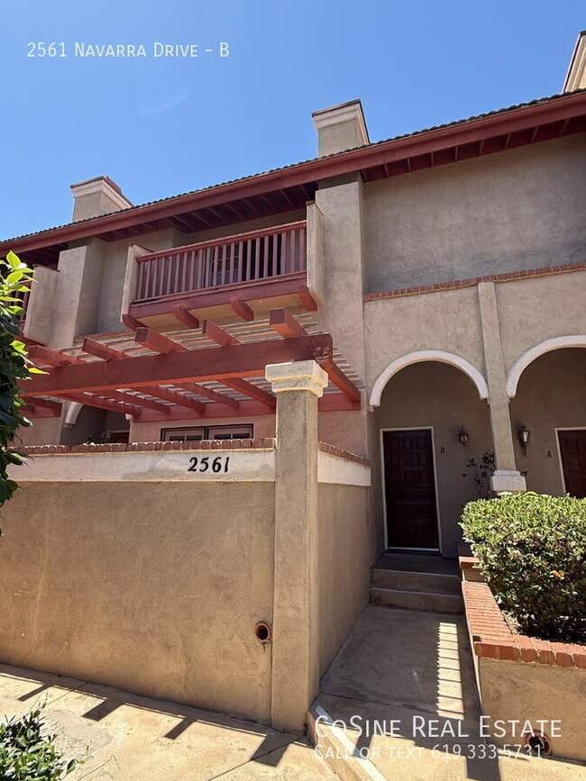 Building Photo - 2561 Navarra Dr