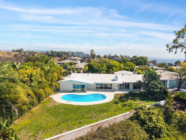 Building Photo - 1641 Tower Grove Dr