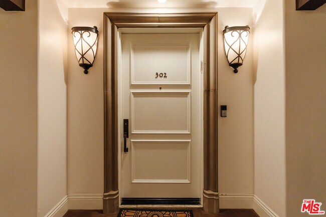 Photo - 1835 Pandora Ave Unit 302