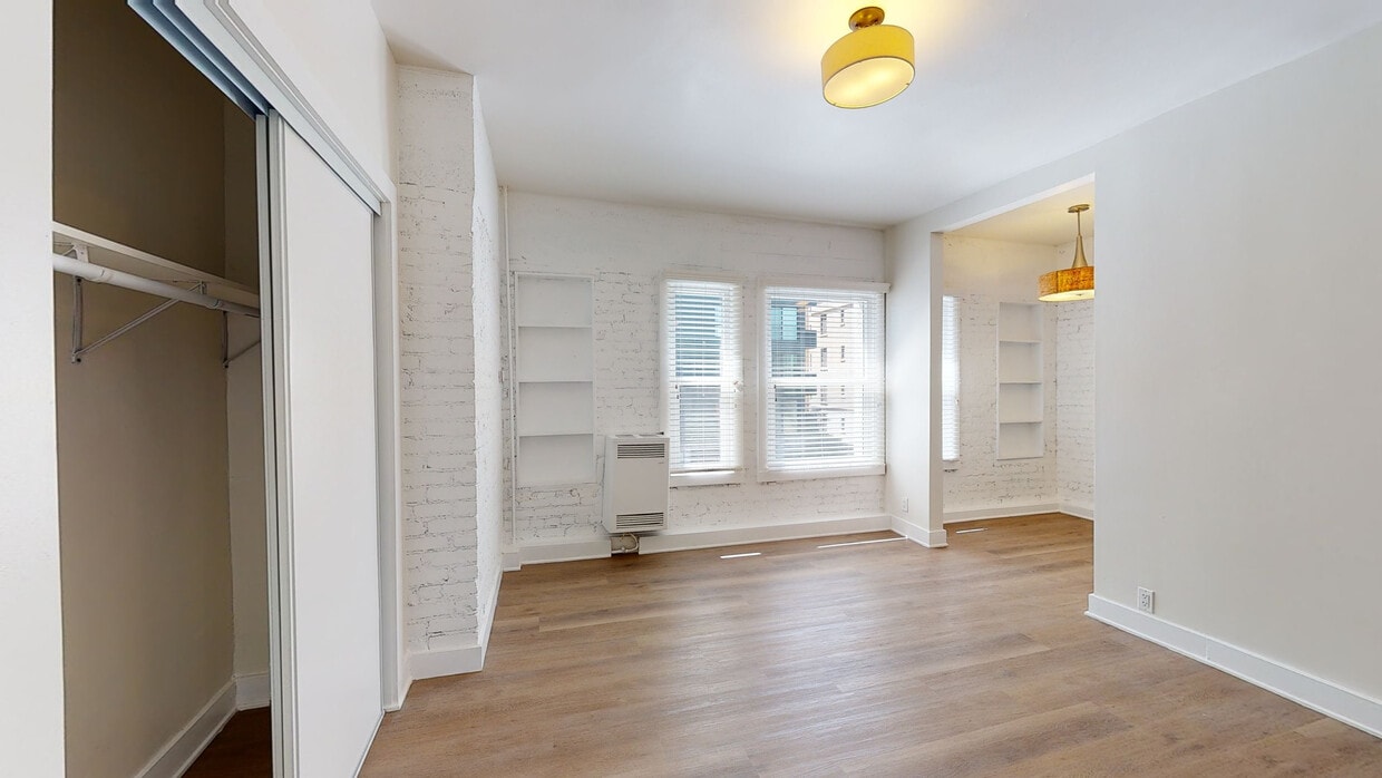 3D Tour - Charming Apartment with Urban Convenience ...