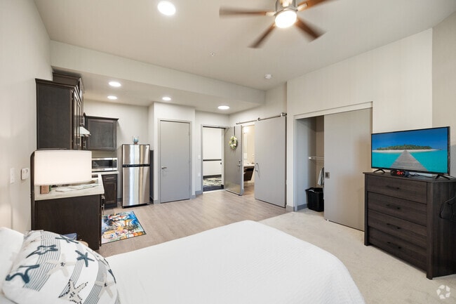 Studio - Bedroom - Fallbrook Trails