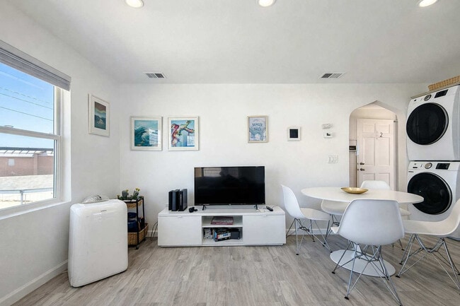Photo - 817 Vanitie Ct Unit SI FL2-ID1520898P