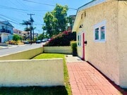 Photo - ADORABLE  2bd 1ba HOUSE  BLOCKS to HERMOSA...