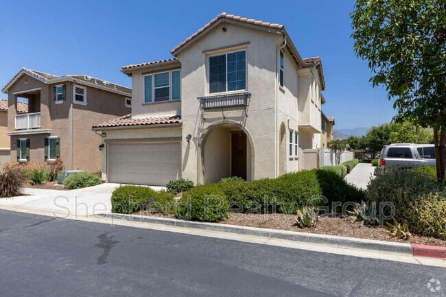 Building Photo - 28468 Sunflower St Rental