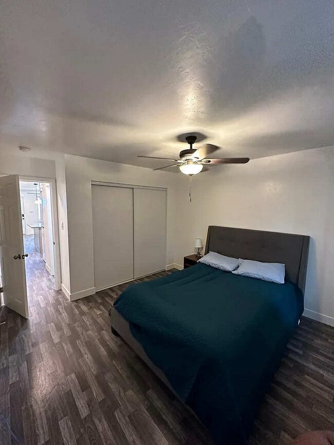 Photo - 6427 Shaules Ave