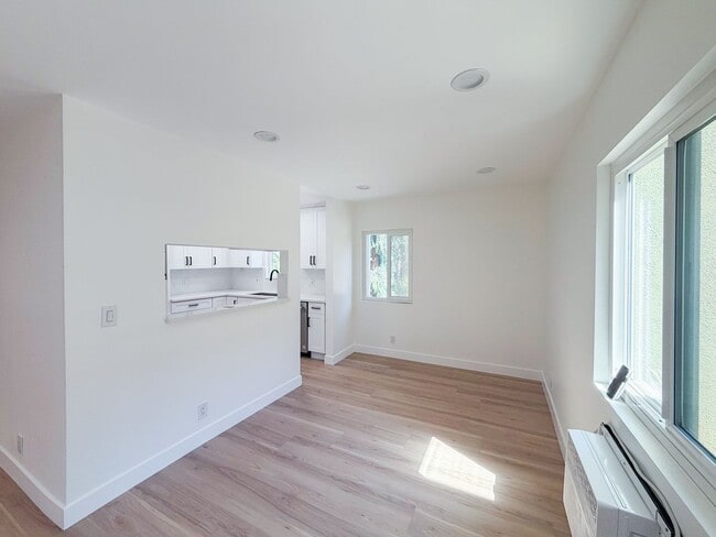 Photo - 4814 Hollow Corner Rd