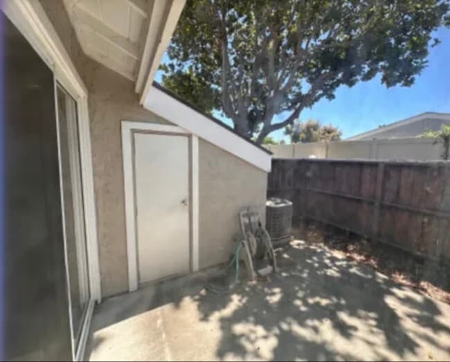 Photo - 283 Riverview Way