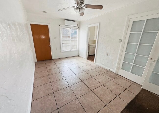 Photo - 139 S 3rd Ave