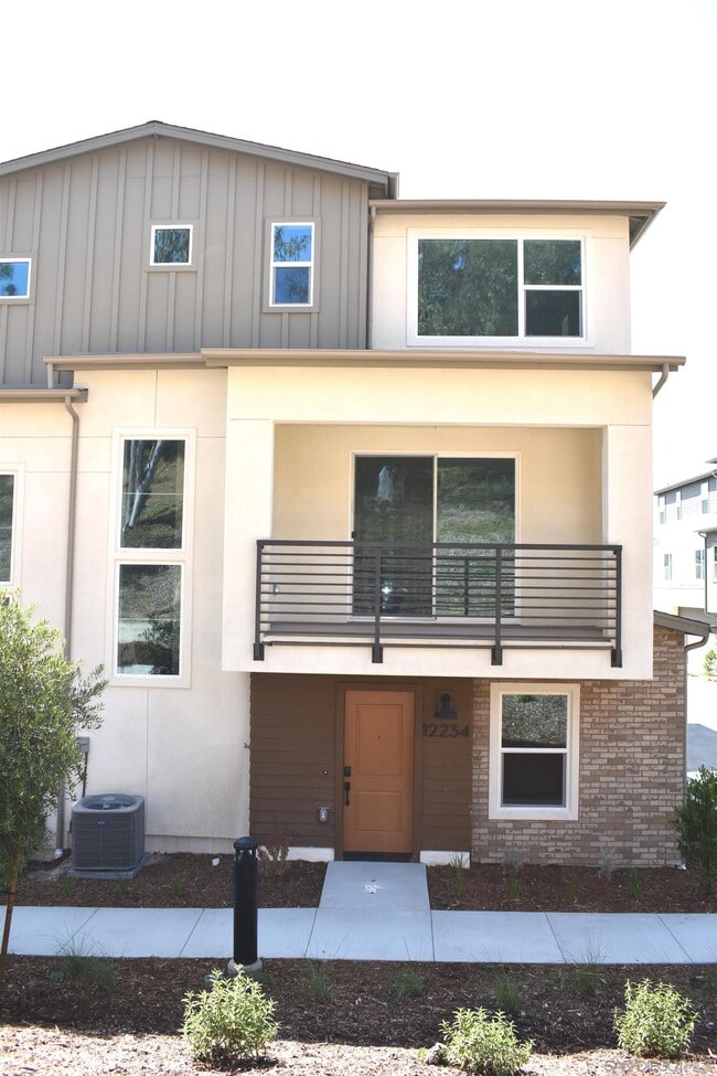Photo - 12234 Riley Ln Townhome