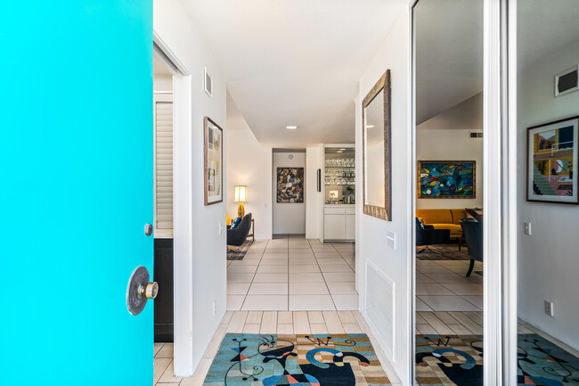 Photo - 215 Desert Lakes Dr