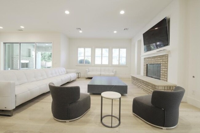 Photo - 4961 Ashville Dr