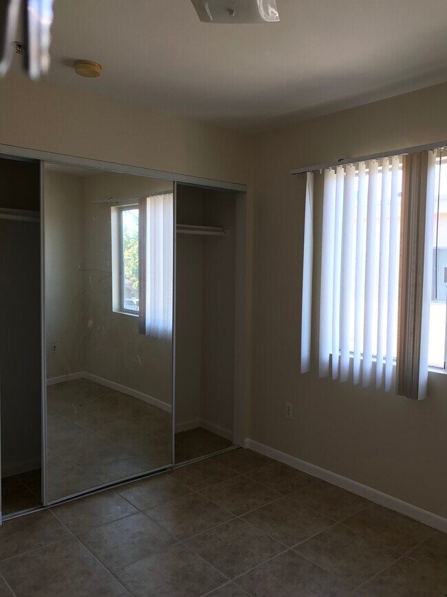 Photo - 6842 Agnes Ave