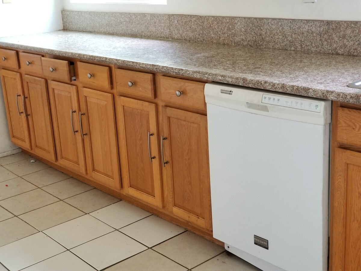 KITCHEN - 1554 S Stanley Ave Unit Duplex