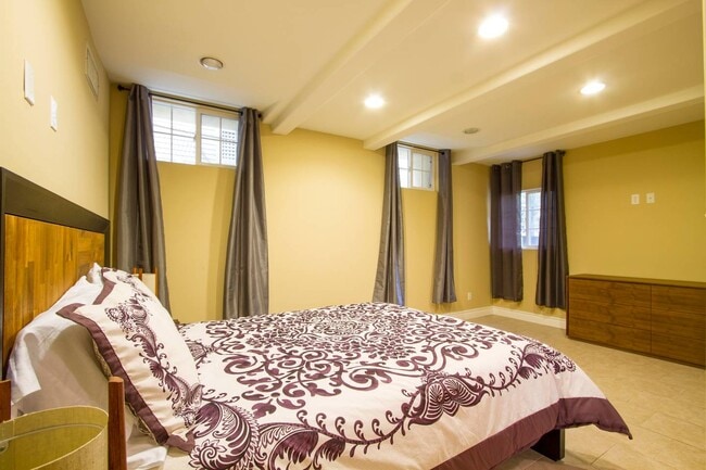 Photo - 940 Hilldale Ave Unit 940 Hilldale