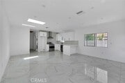 Photo - 634 E Valencia Ave