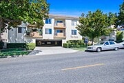 Photo - Oasis Apartments