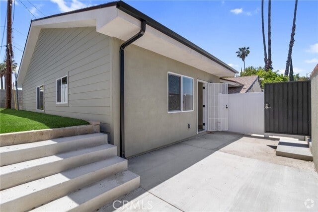 Building Photo - 8538 Tampa Ave Rental