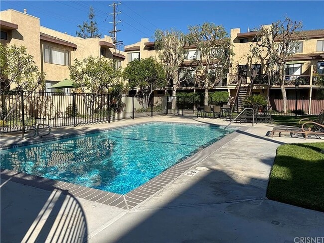Rent This unit Now! - Rent This unit Now! House