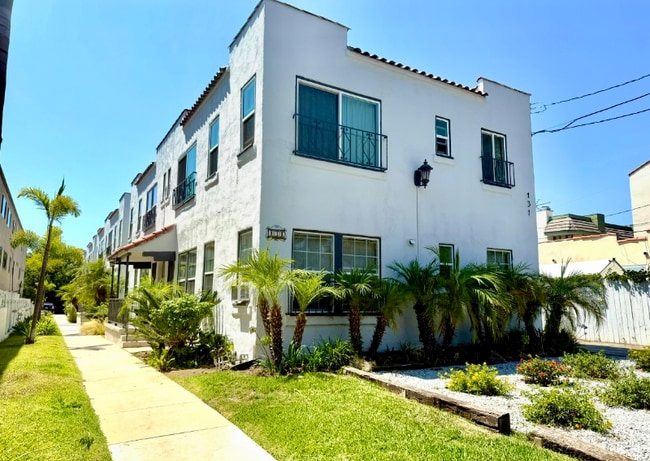 Building Photo - 131 Olive St Unit B Rental