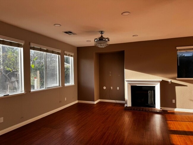 Photo - 8717 Timberwood Ct