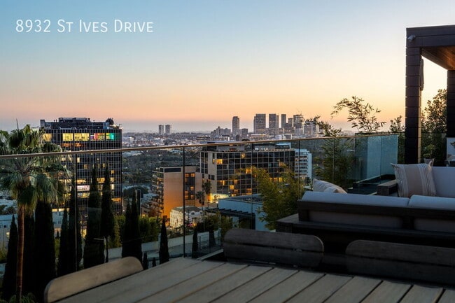 Building Photo - 8932 St Ives Dr Rental