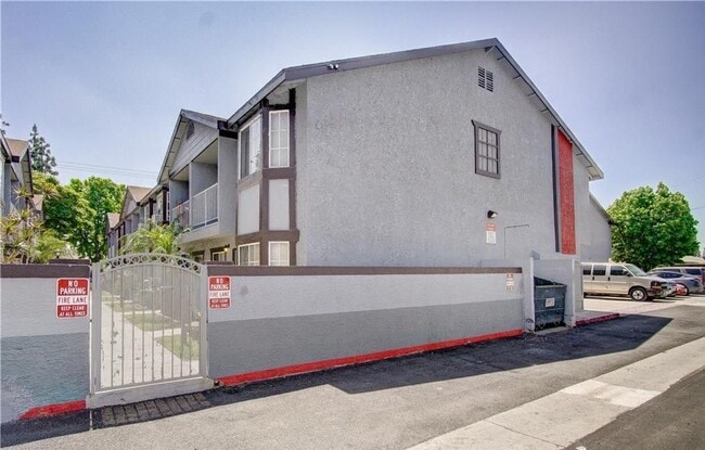 Photo - 7947 Garfield Ave Unit F