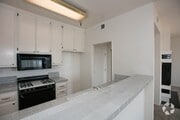 studio - 4800 Sepulveda Blvd. Apartments