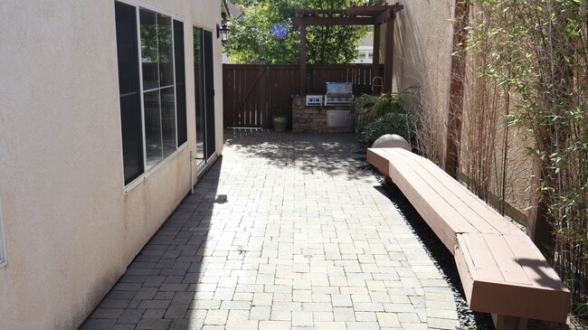 Photo - 3 bedrooms 2.5 baths house in Eastlake- Chula Vista