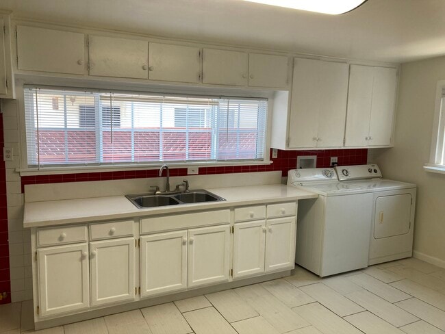 Kitchen - 1806 257th St House