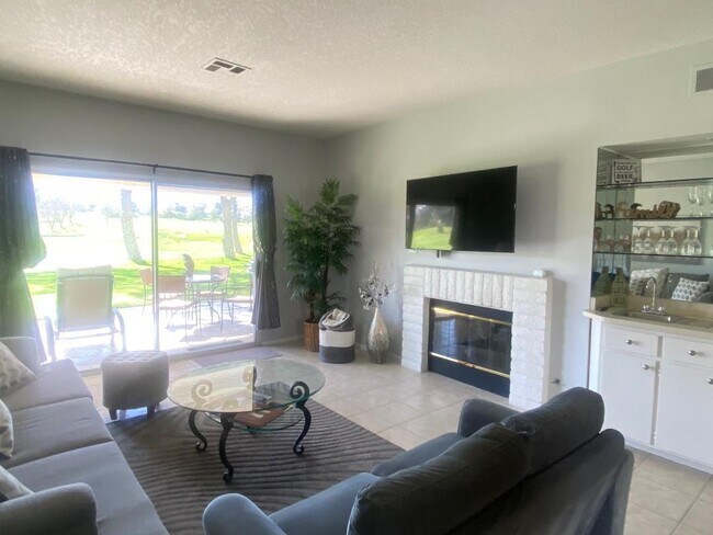 Photo - 413 Desert Falls Dr N