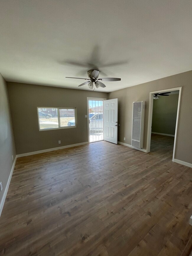 Photo - 15484 5th St Unit 15486