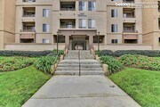 Photo - 8889 Caminito Plaza Centro Unit 7332