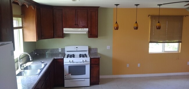 Photo - 21105 Dalton Ave