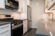 Photo - 1020 N Laurel Ave Apartments
