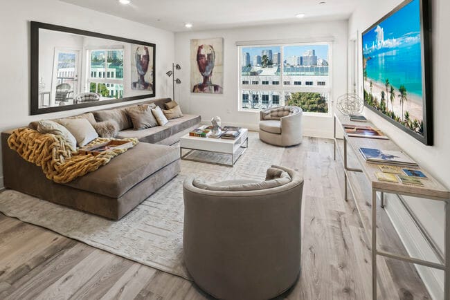 living - 10608 Santa Monica Blvd.