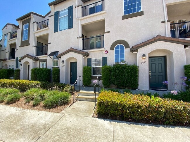 Beautiful Townhome in the Cascada Communit... - Beautiful Townhome in the Cascada Communit...