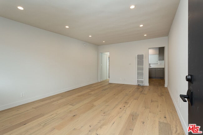 Building Photo - 11680 W Ohio Ave Unit 104 Rental