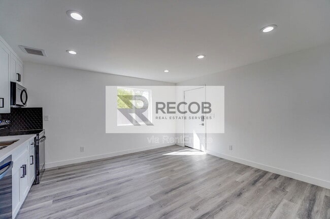 Photo - 3663 Budd St Unit 3667