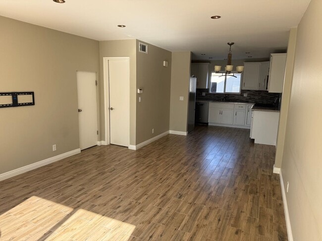 Photo - 4038 Argyle Dr